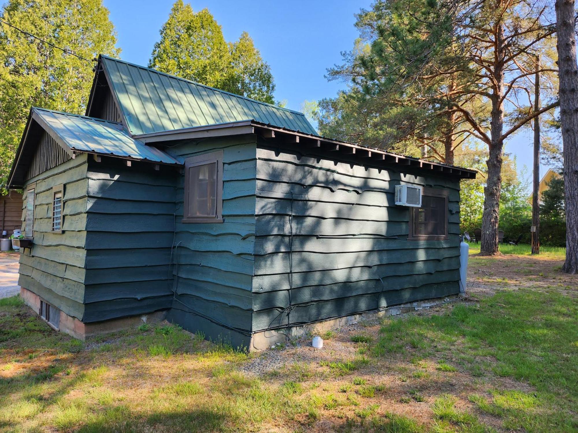 Moreno'S Adirondack Cabins Saranac Lake Exterior photo
