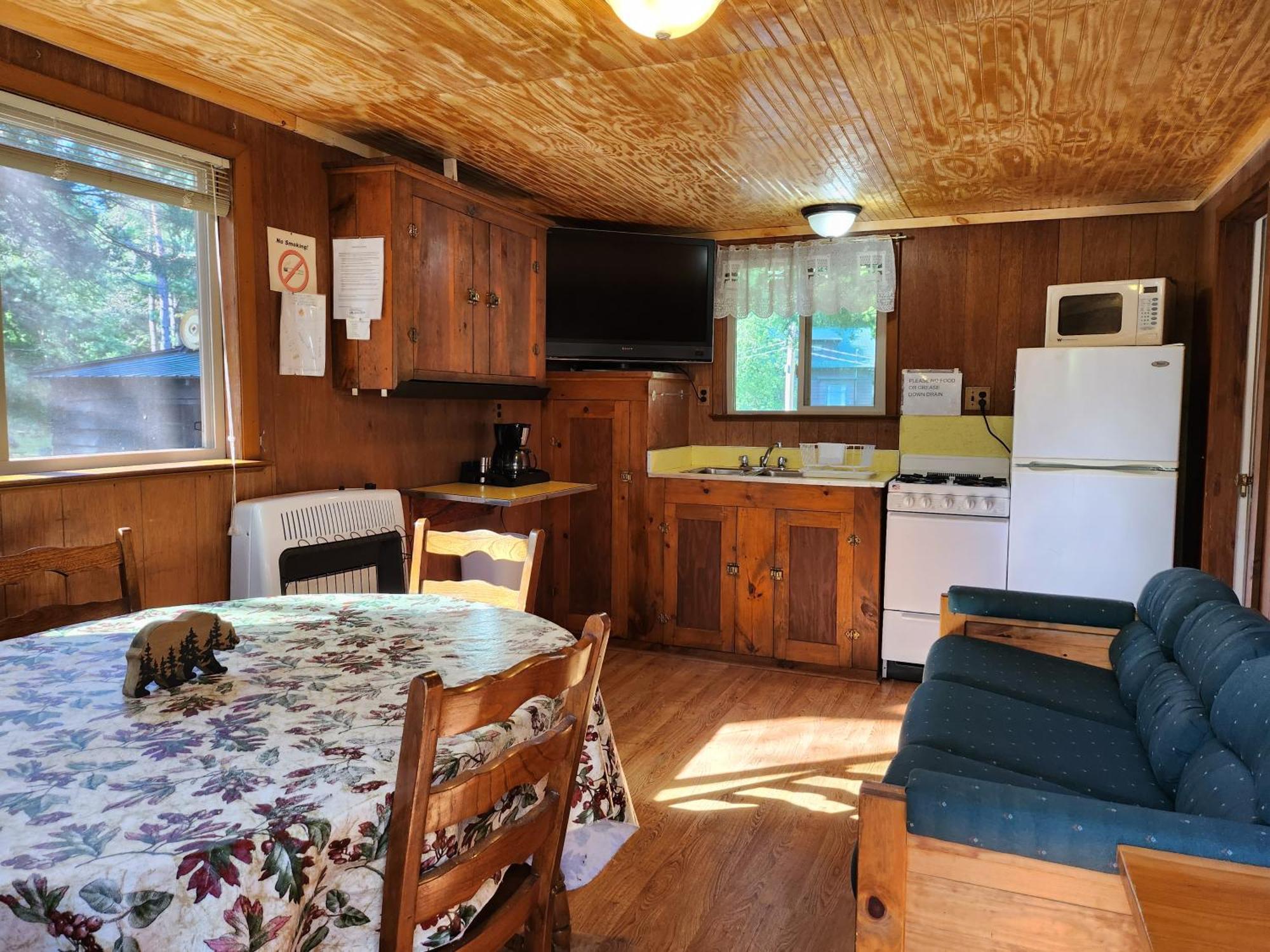 Moreno'S Adirondack Cabins Saranac Lake Exterior photo